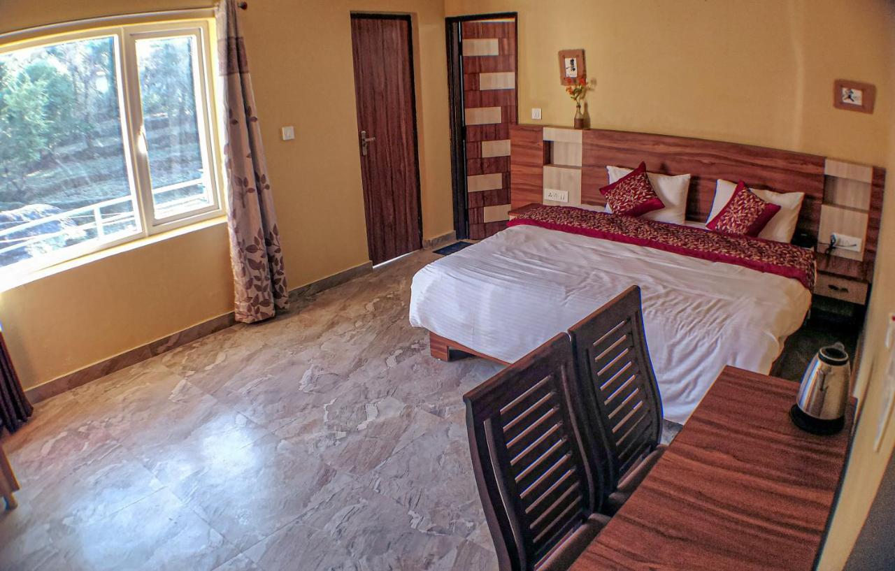 Sakura Guest House Дармсала Экстерьер фото